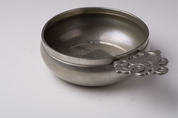 Appraisal: PEWTER PORRINGER THOMAS DANFORTH II - Middletown Connecticut - Maker's