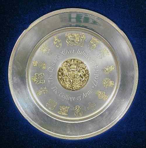 Appraisal: An Elizabeth II silver Jubilee plate - ''The Queen 's