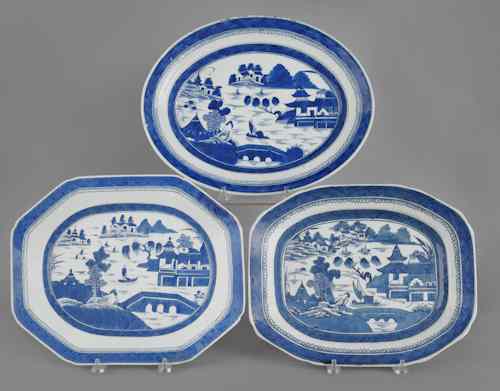 Appraisal: Three Chinese export porcelain Canton platters th c l w