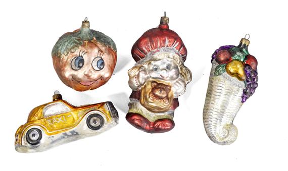 Appraisal: MIXED LOT OF CHRISTMAS TREE ORNAMENTS early th century Comprising