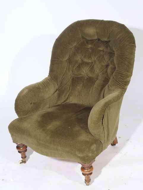 Appraisal: A VICTORIAN SPOON BACK OCCASIONAL CHAIR with serpentine front onturned