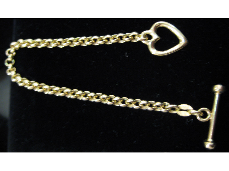 Appraisal: CHAIN BRACELET k yellow gold chain with heart shaped toggle