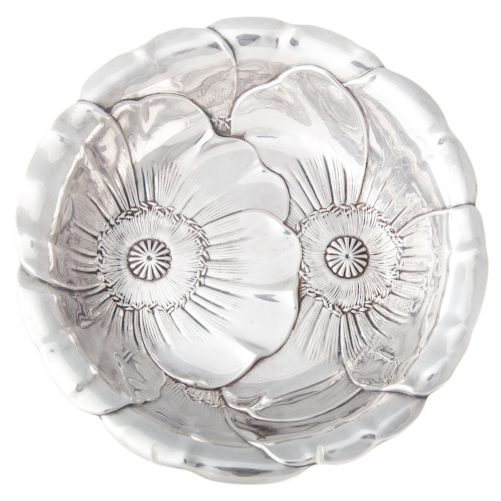 Appraisal: Wallace Poppy sterling vegetable bowl model in Diam no monogram