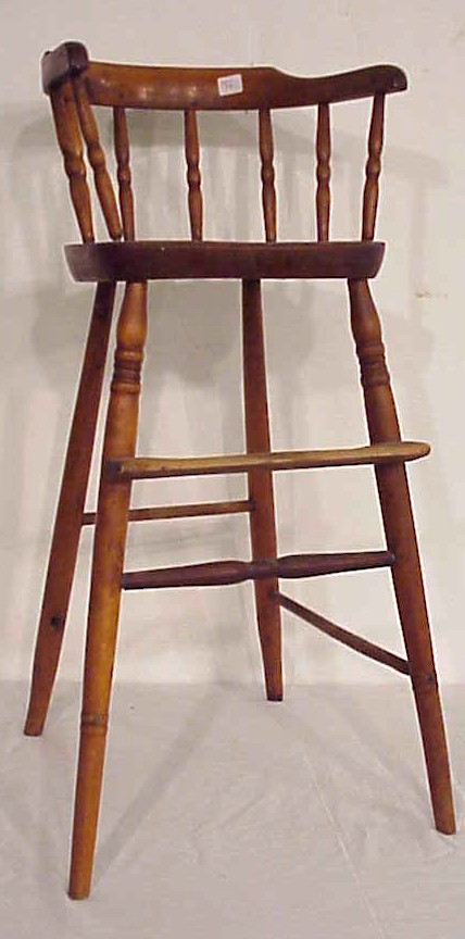 Appraisal: Child's Windsor high chair missing one stretcher overall staining wear