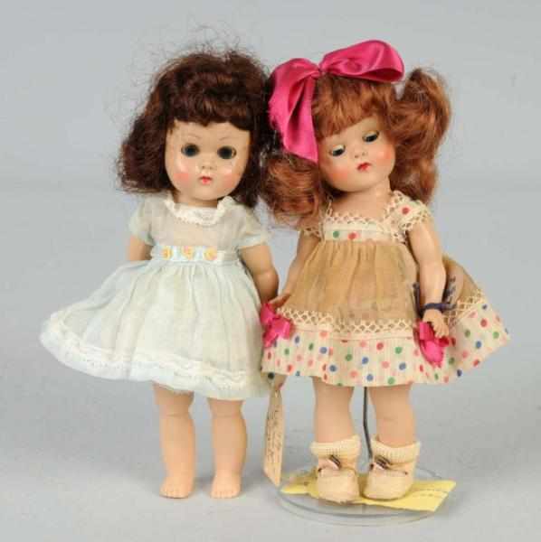 Appraisal: Lot of Ginny Dolls Description Strung painted lash girl with