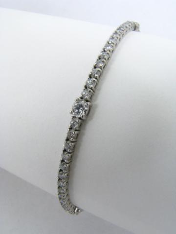 Appraisal: k white gold ctw GH color SI clarity diamond line