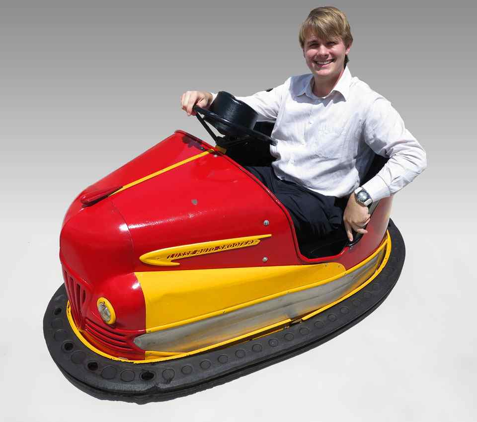 Appraisal: LUSSE AUTO SKOOTER BUMPER CAR Red and yellow approx '