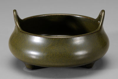 Appraisal: Teadust Tripod Censer Chinese Qianlong - flattened ovoid with loop