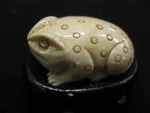 Appraisal: Carved Ivory Netsuke of a Toad '' signed with base