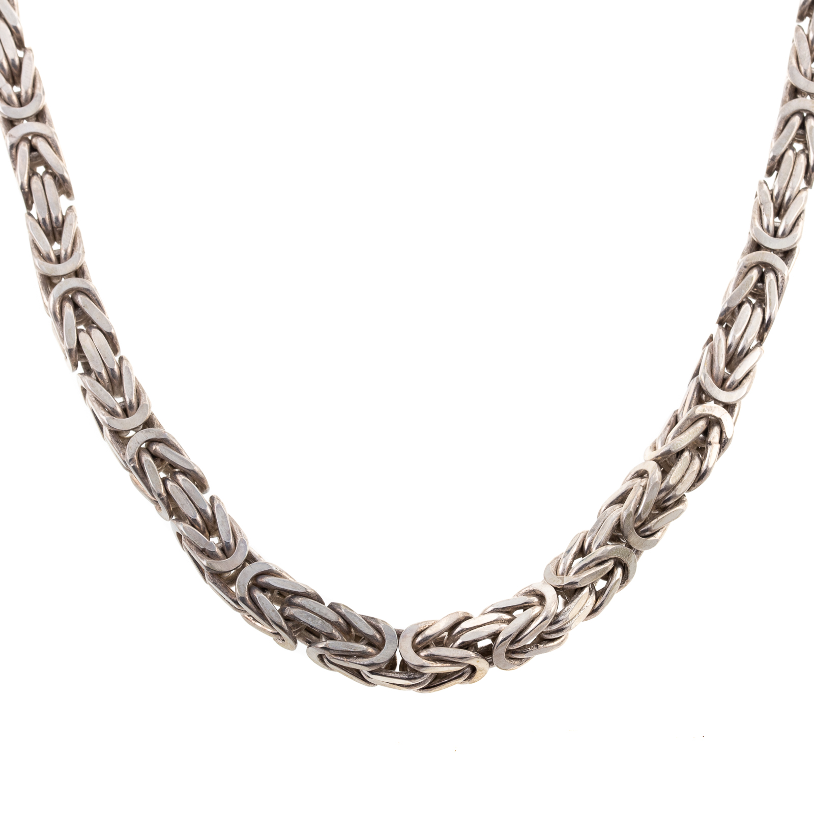 Appraisal: A SARAY STERLING SILVER THICK LINK NECKLACE Sterling silver Saray