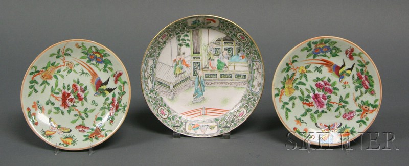 Appraisal: Three Chinese Export Porcelain Plates one rose mandarin and a