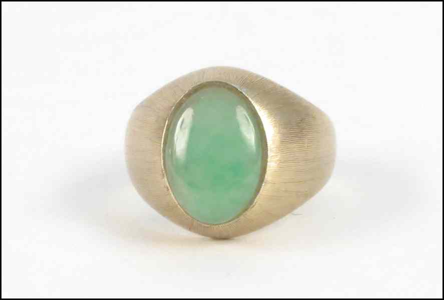 Appraisal: JADE AND KARAT YELLOW GOLD RING grams Condition No Specific