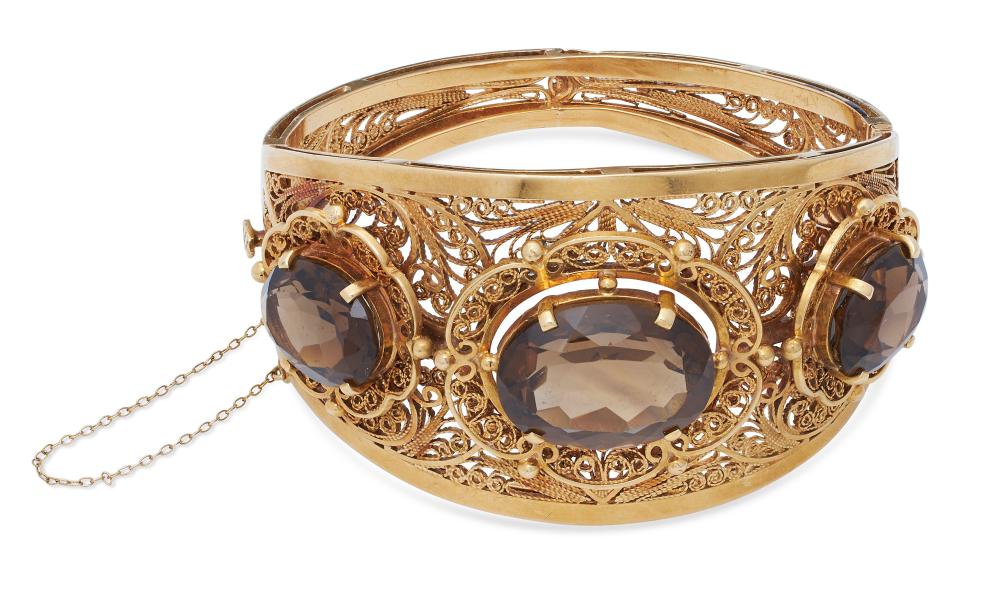 Appraisal: SMOKEY QUARTZ AND KT FILIGREE GOLD HINGED BANGLE BRACELET APPROX