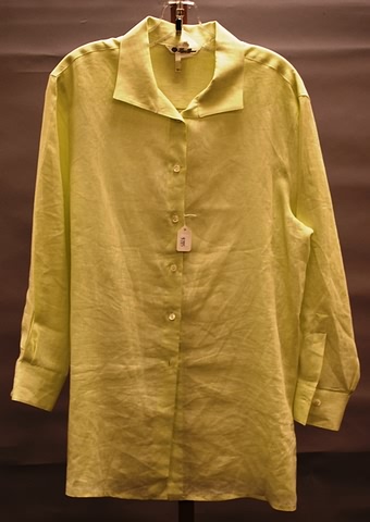 Appraisal: Loro Piana pale green linen long sleeve over shirt Size