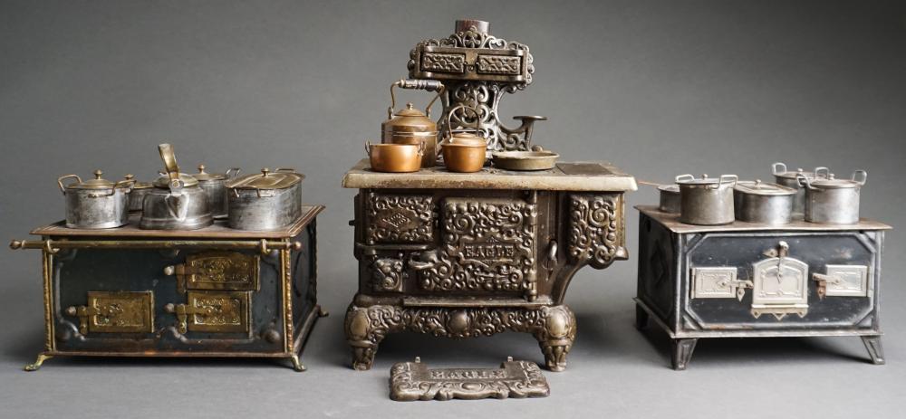 Appraisal: German DRGM Painted Tin Child's Toy Stove an Attributed to