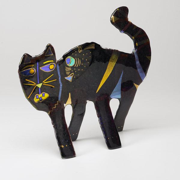 Appraisal: STUDIO Glass cat figure with iridized finish x