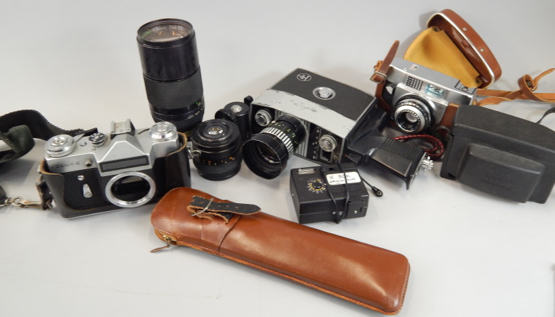 Appraisal: Various camera related items to include a Zenith camera some