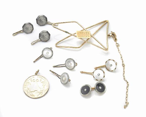 Appraisal: A collection of miscellaneous diamond seed pearl platinum and gold