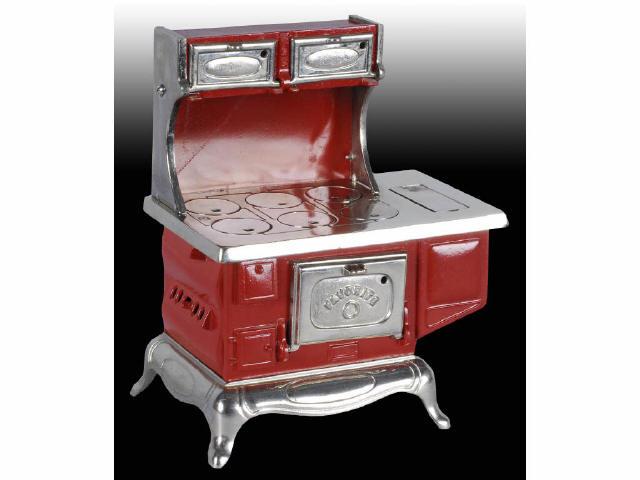 Appraisal: Red Favorite Children's Toy Stove Description Complete All cover plates