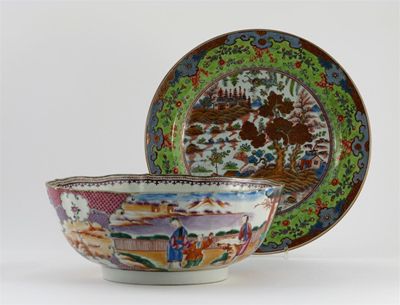 Appraisal: A Chinese famille rose Mandarin palette bowl decorated with figures