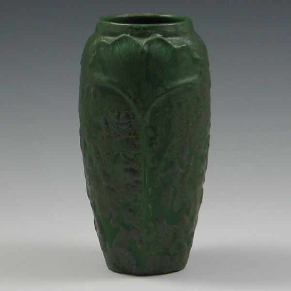 Appraisal: Door ''Gingko Cabinet Vase in Mottled Cucumber Green'' marked with