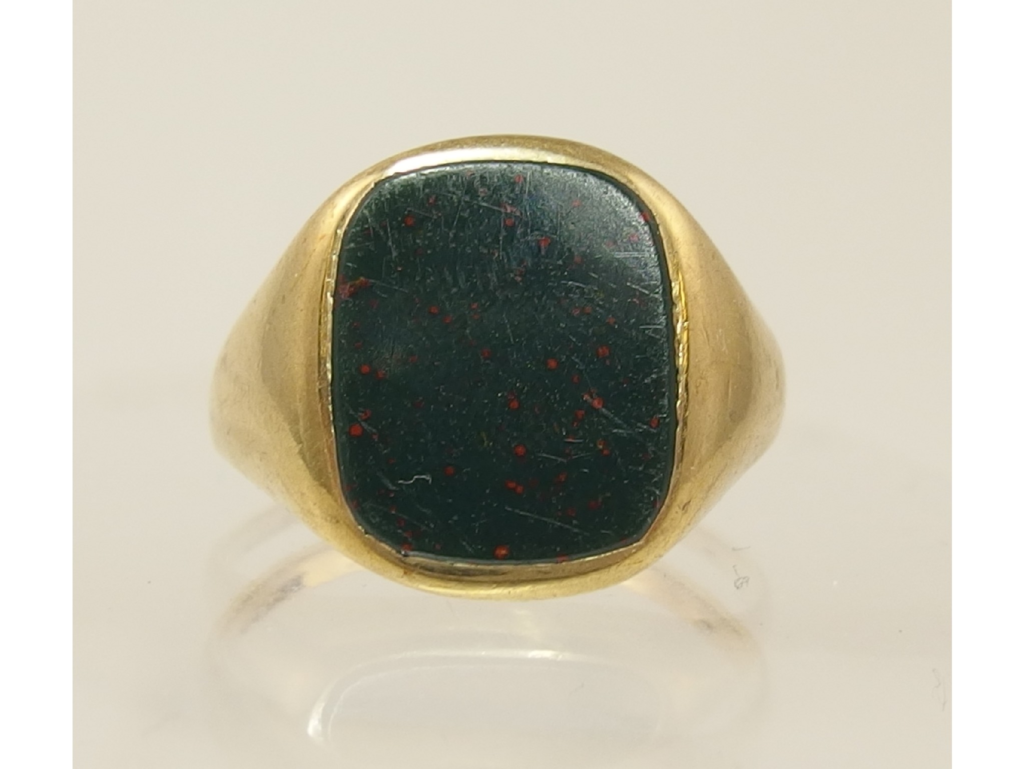 Appraisal: A ct bloodstone gents signet ring