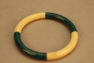 Appraisal: Green White Vintage Bakelite Bangle Green White Vintage Bakelite Bangle