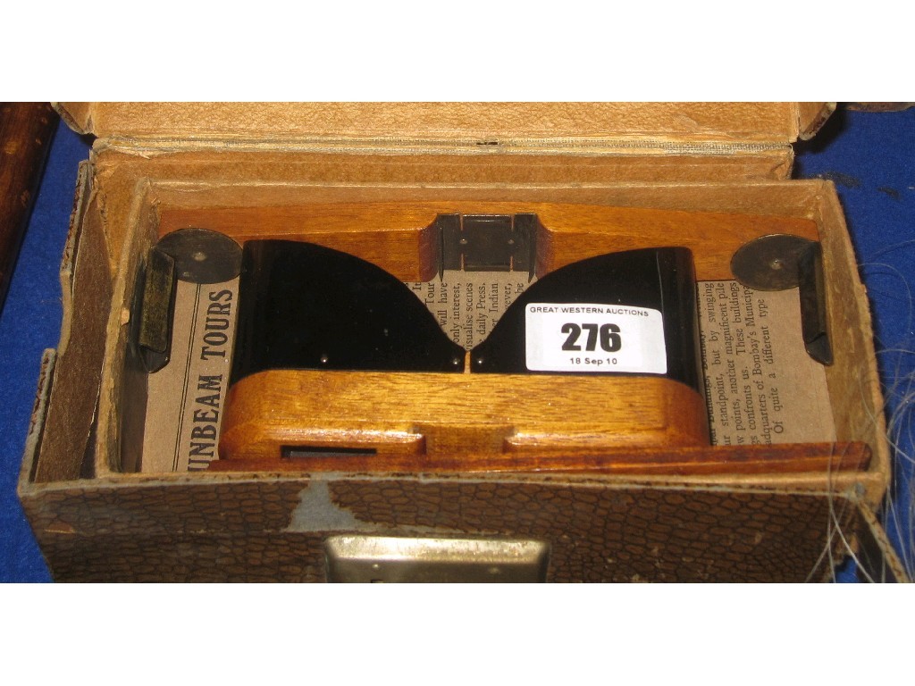 Appraisal: Stereoscope in case