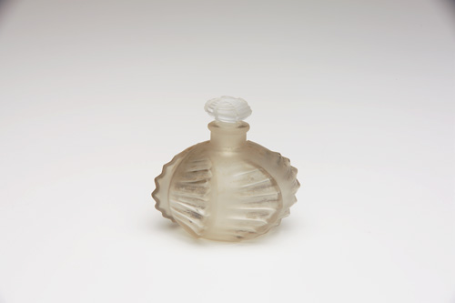 Appraisal: R LALIQUE Camille perfume bottle in clear and frosted glass