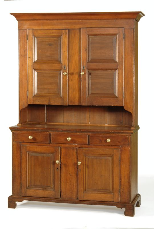 Appraisal: ANTIQUE AMERICAN PENNSYLVANIA HUTCH CUPBOARD Late th Early th CenturyIn