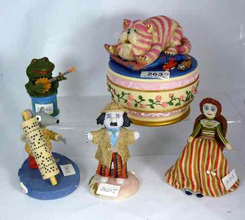 Appraisal: A collection of Boxed Robert Harrop Bagpuss Figures comprising Uncle