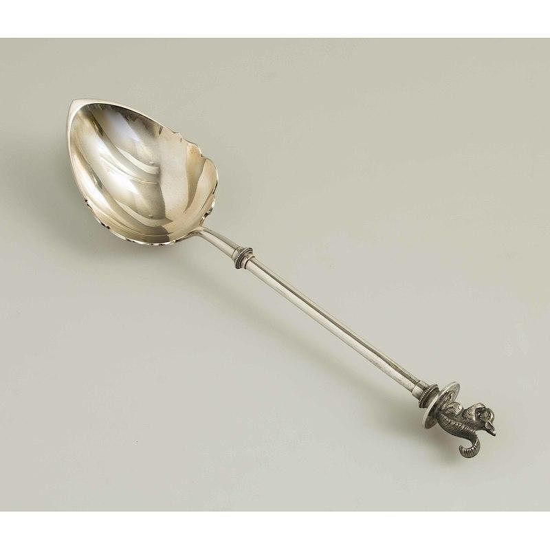 Appraisal: Gilt Silver Nut Shovel Gilt silver nut shovel with cast