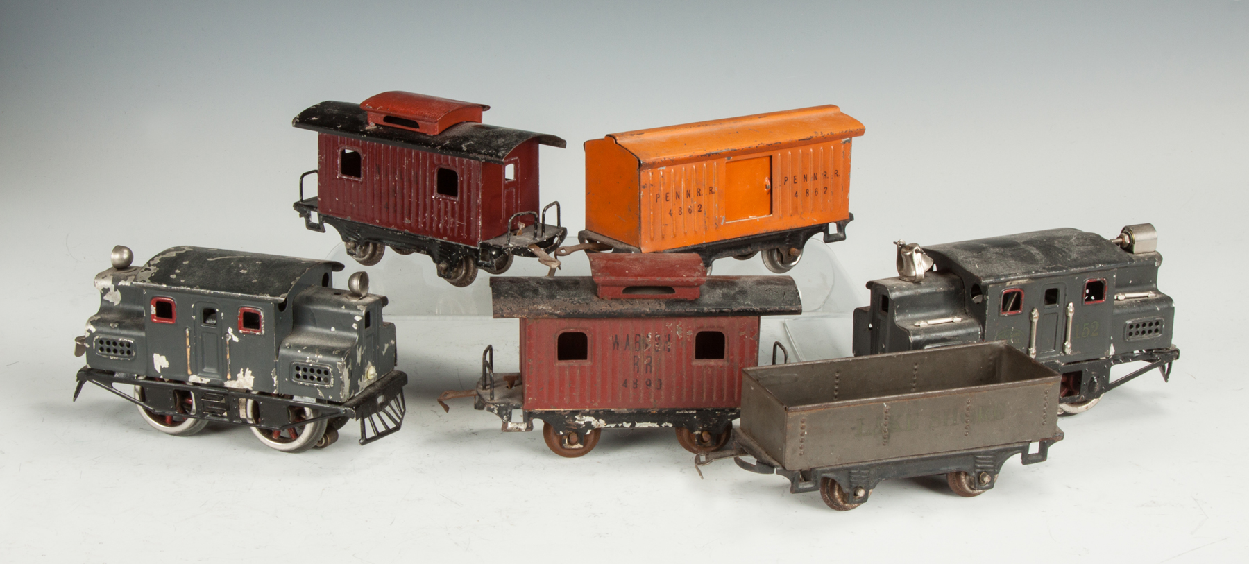 Appraisal: Six Lionel 'O' Gauge Engines Cars Two engines one two