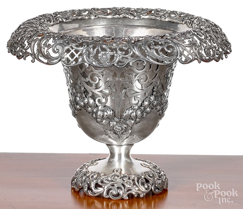 Appraisal: Sterling silver reticulated fruit basket Sterling silver reticulated fruit basket