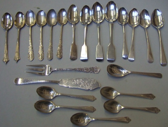 Appraisal: Twenty two items of silver flatware comprising a beaded Old