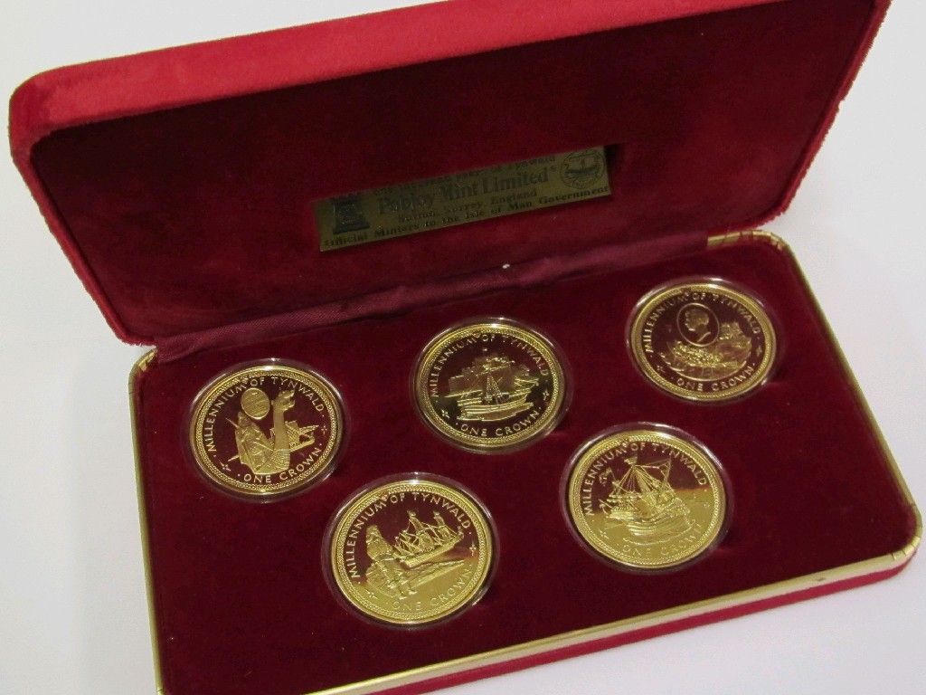 Appraisal: Millenium gold crowns commemorative The Isle of Man th Anniversary