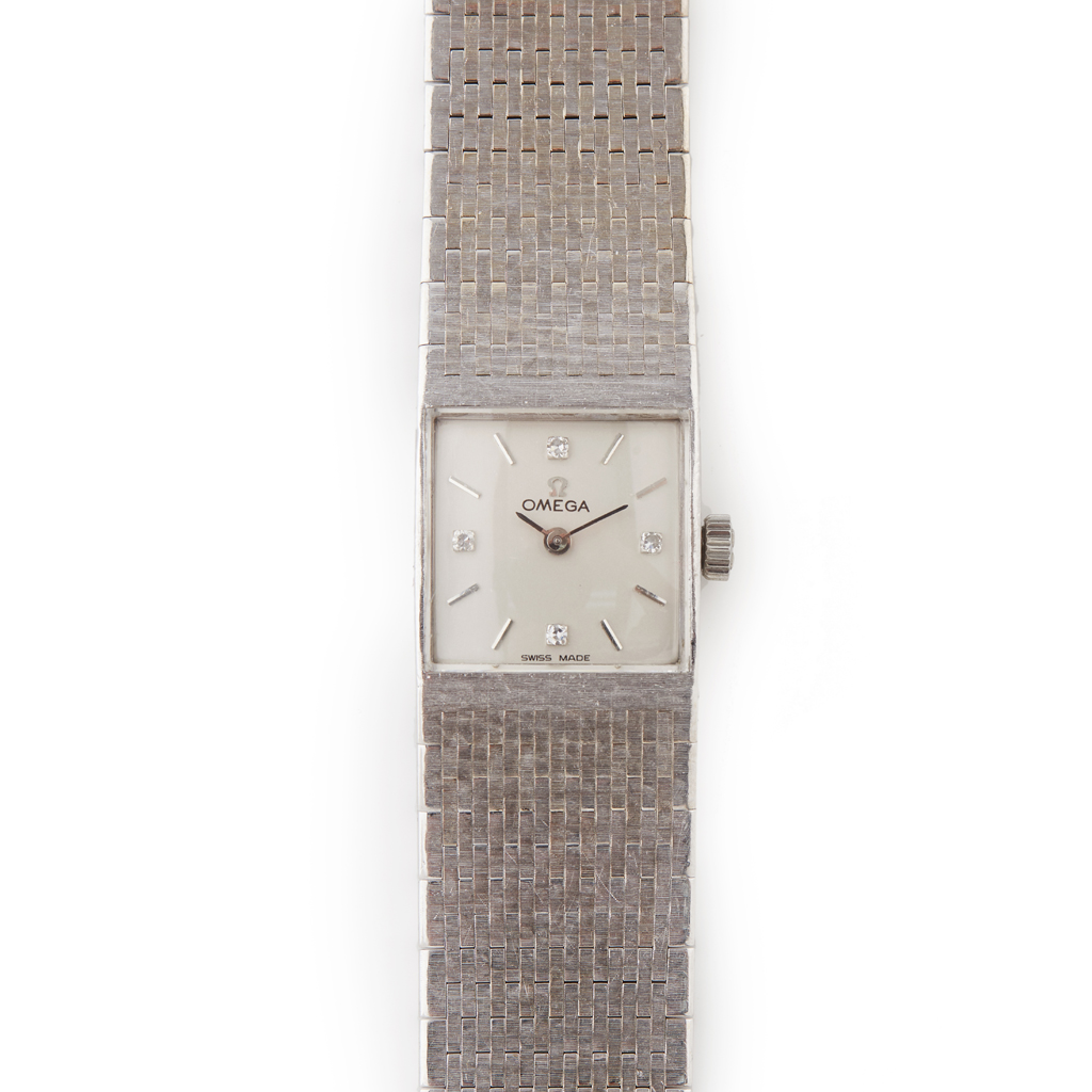 Appraisal: OMEGA - A lady's ct white gold wrist watch with