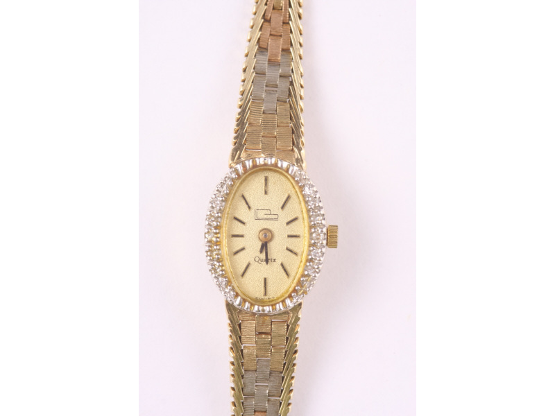 Appraisal: K Lady's Wristwatch Mid th c oval face white gold