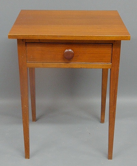 Appraisal: Hepplewhite walnut one-drawer stand c h top x