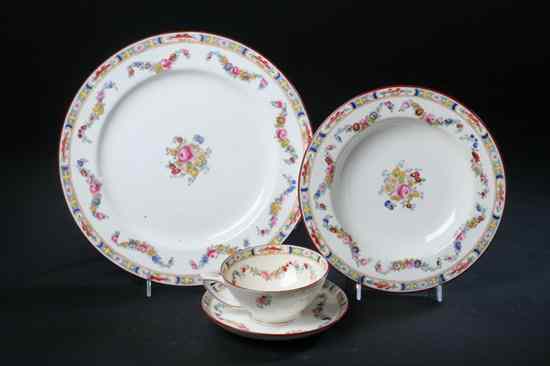 Appraisal: -PIECE MINTONS BONE CHINA DINNER SERVICE ''Minton Rose'' pattern Including