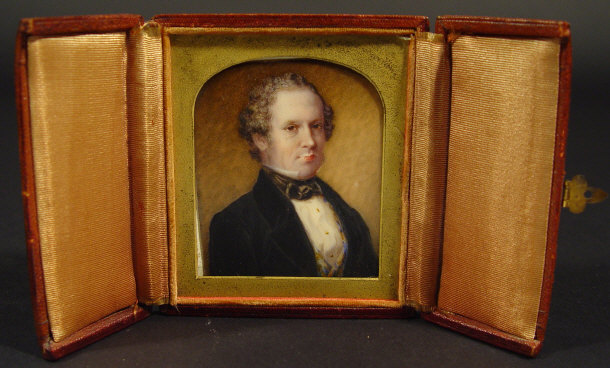 Appraisal: th Century rectangular portrait miniature of a gentleman onto ivory