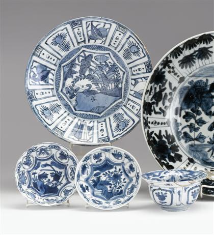 Appraisal: Three Chinese Ming blue and white bowls and dish th