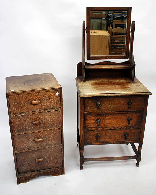 Appraisal: AN EARLY TH CENTURY OAK HEALS STYLE CHEST OF THREE