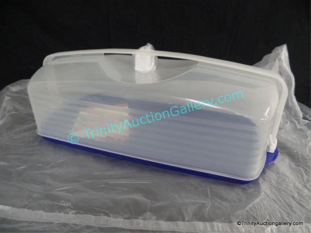 Appraisal: Bake N' Take Tupperware Rectangular Cake Transport Carry a layer