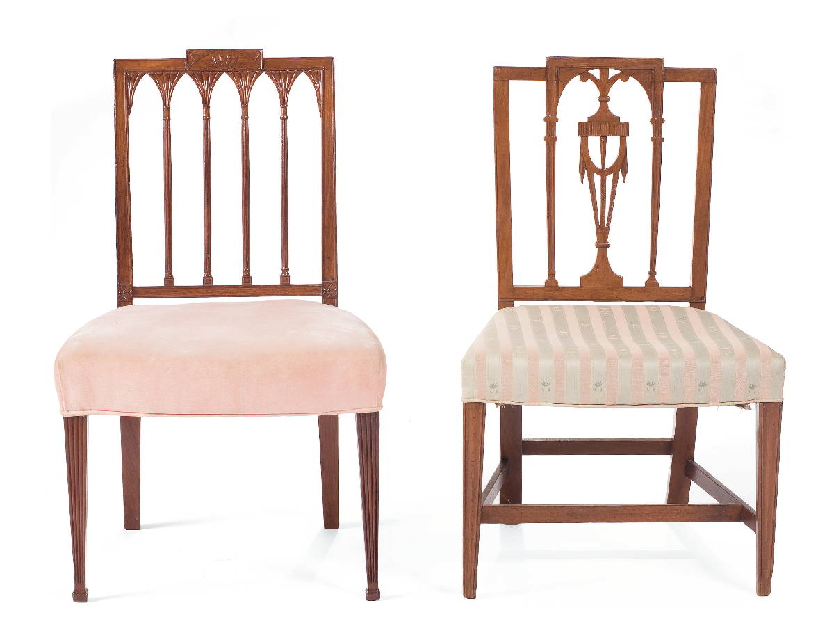 Appraisal: TWO NEW YORK FEDERAL CARVED MAHOGANY SIDE CHAIRS ONE ATTRIBUTED