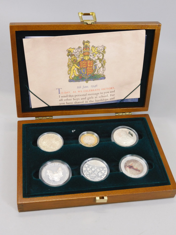 Appraisal: A collection of commemorative silver medallions the Allied Forces silver