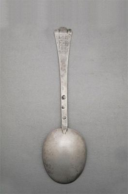 Appraisal: A James II spoon with a stylised tulip pricked 'I