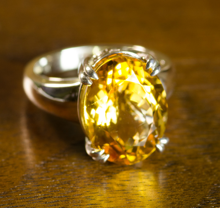 Appraisal: CITRINE AND FOURTEEN KARAT WHITE GOLD RING set with a