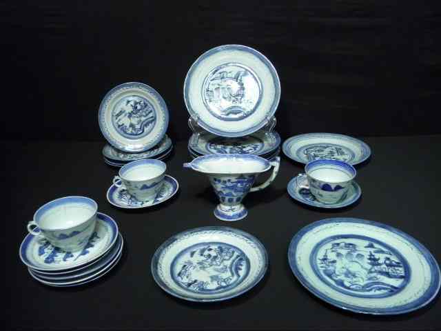 Appraisal: Mixed lot of Canton porcelain dinnerware Includes small plates medium