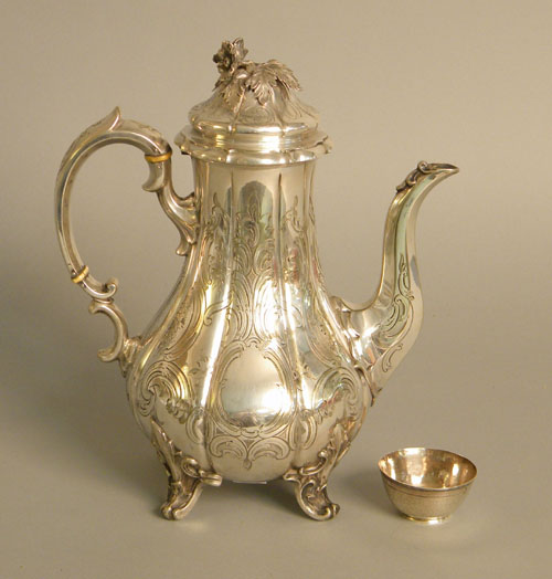 Appraisal: Georgian silver cup th c together with a Sheffield teapot